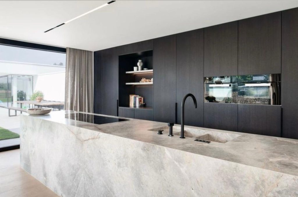 whatsapp-image-2025-12-04-at-214536-7